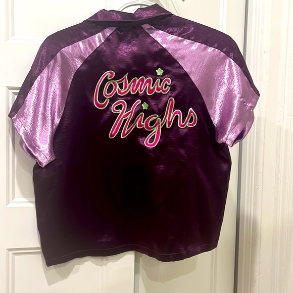 NWT ✨HOST PICK✨Obey loose top size S - Picture 2 of 4